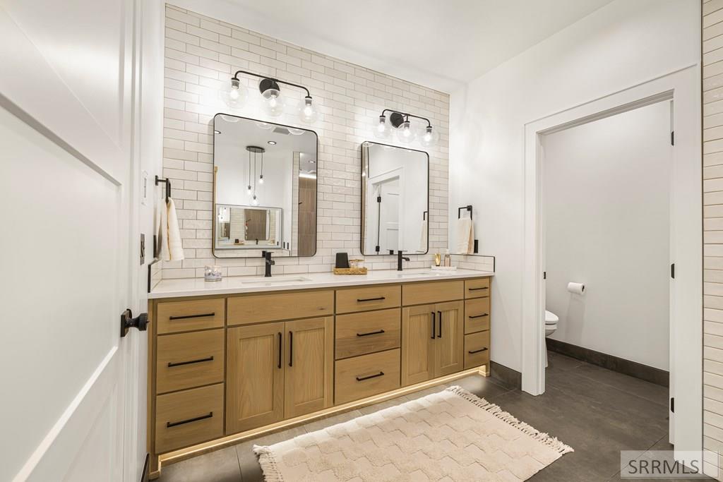4109 East 218 North Rigby, ID 83442 - Photo 32 of 63 Master Bathroom