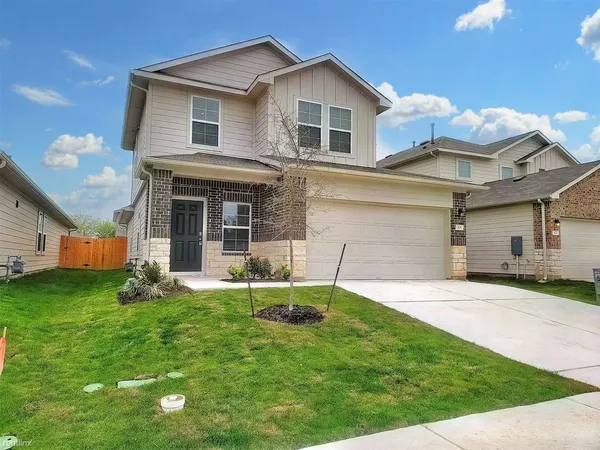 $325,000 | 419 Sickle Loop, Kyle, TX 78640