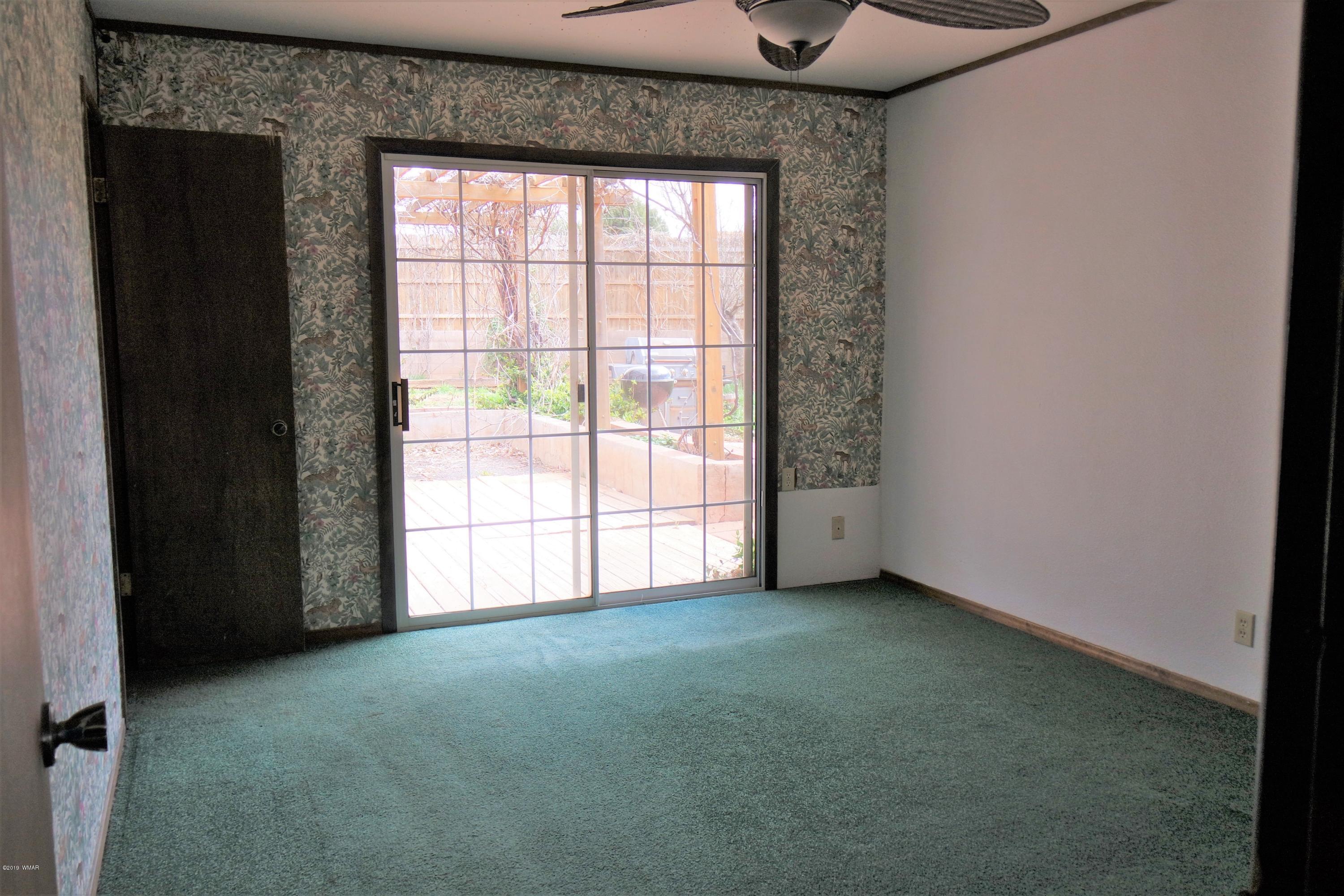 6933 Kings High Road Show Low, AZ 85901 - Photo 15 of 42