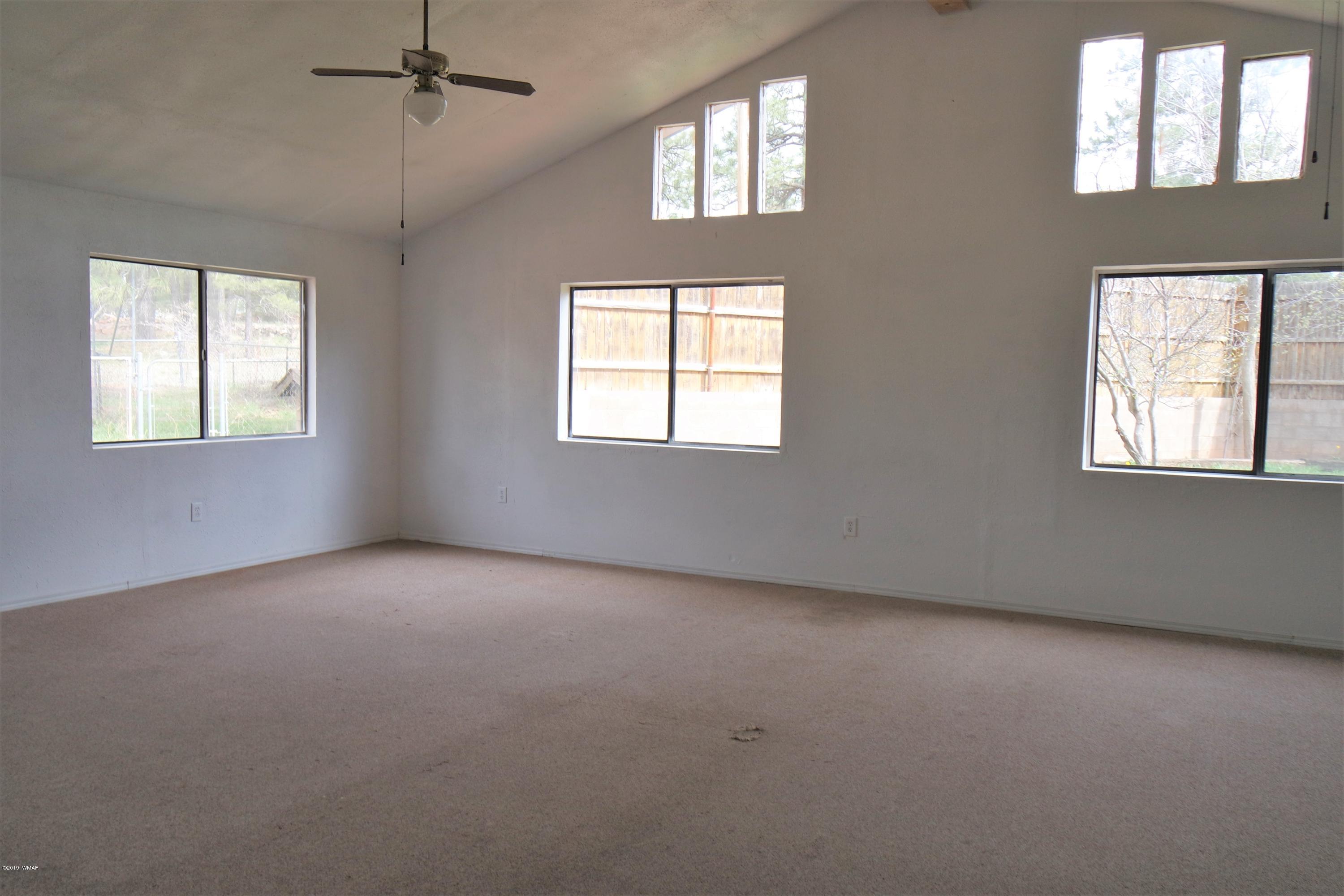 6933 Kings High Road Show Low, AZ 85901 - Photo 4 of 42