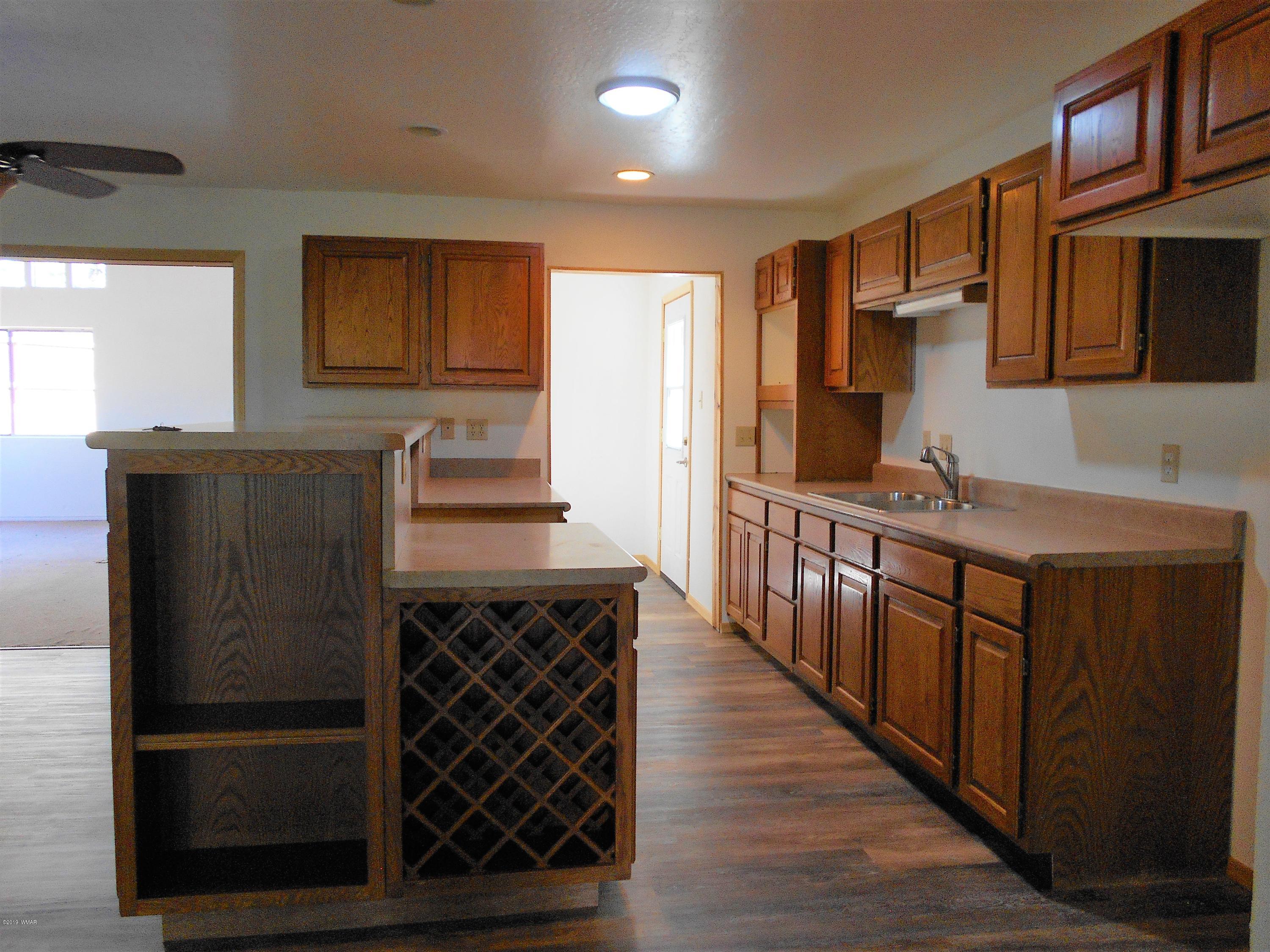 6933 Kings High Road Show Low, AZ 85901 - Photo 6 of 42