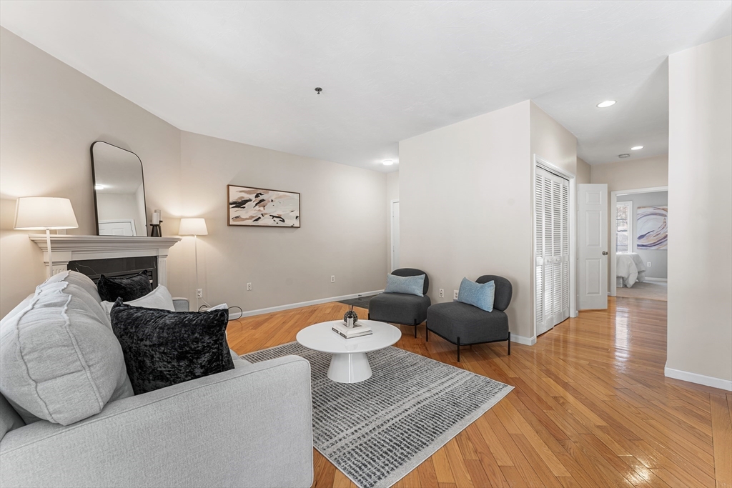 36 Cambridge Road, Unit 24 Woburn, MA 01801 - Photo 5 of 25