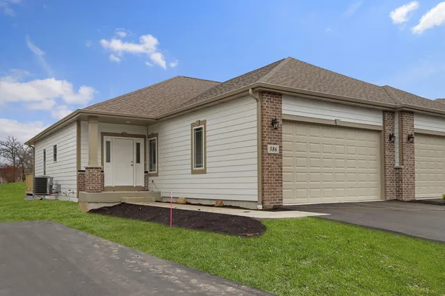 $454,900 | 586 Tindall's Nest, Twin Lakes, WI 53181