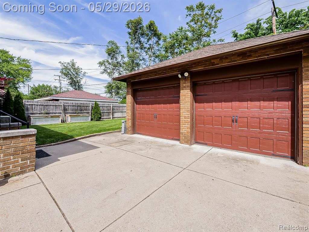 415 Meridan Street Dearborn, MI 48124 - Photo 29 of 35