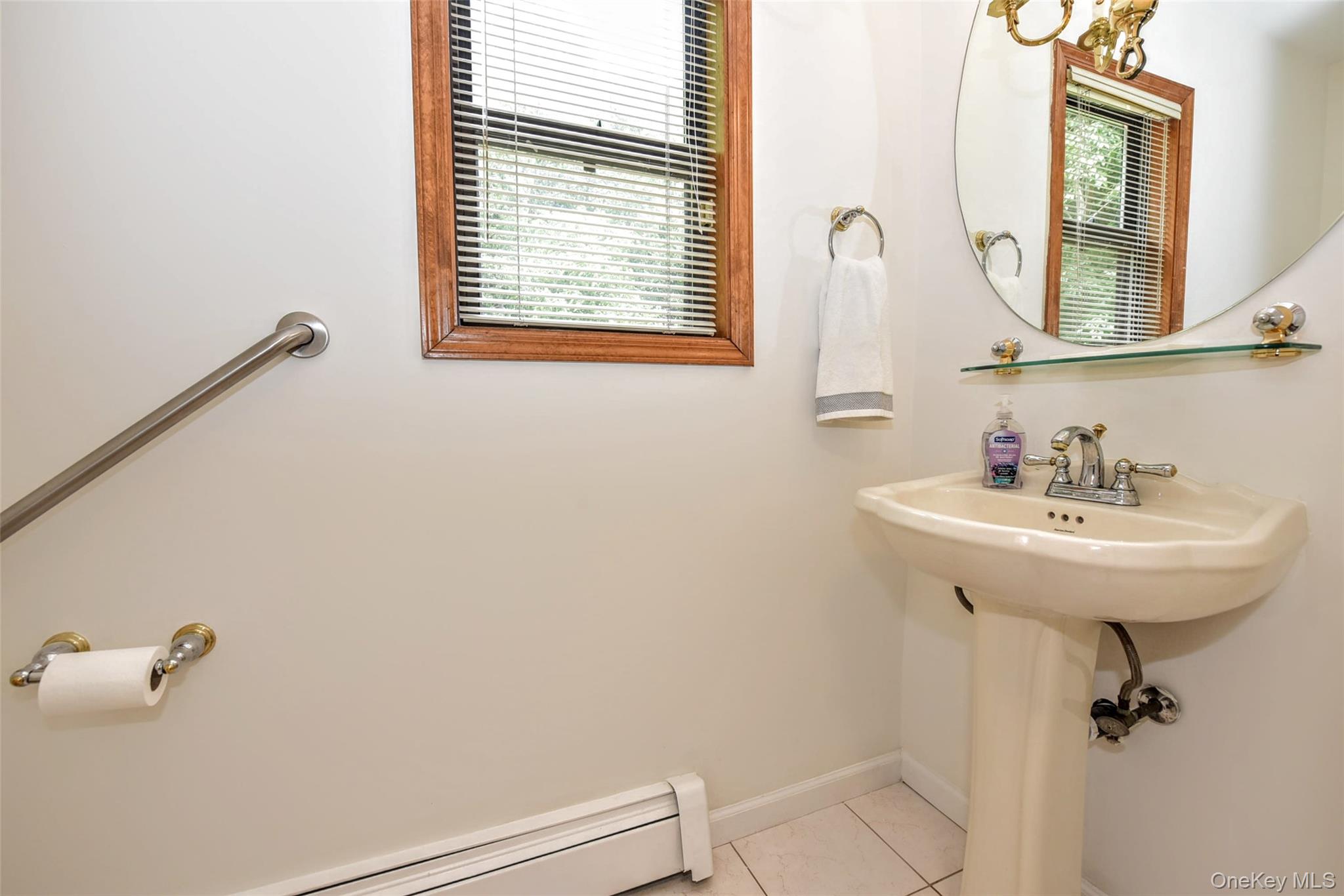 19 Church Road Monsey, NY 10952 - Photo 16 of 40 Convenient powder rm for quests