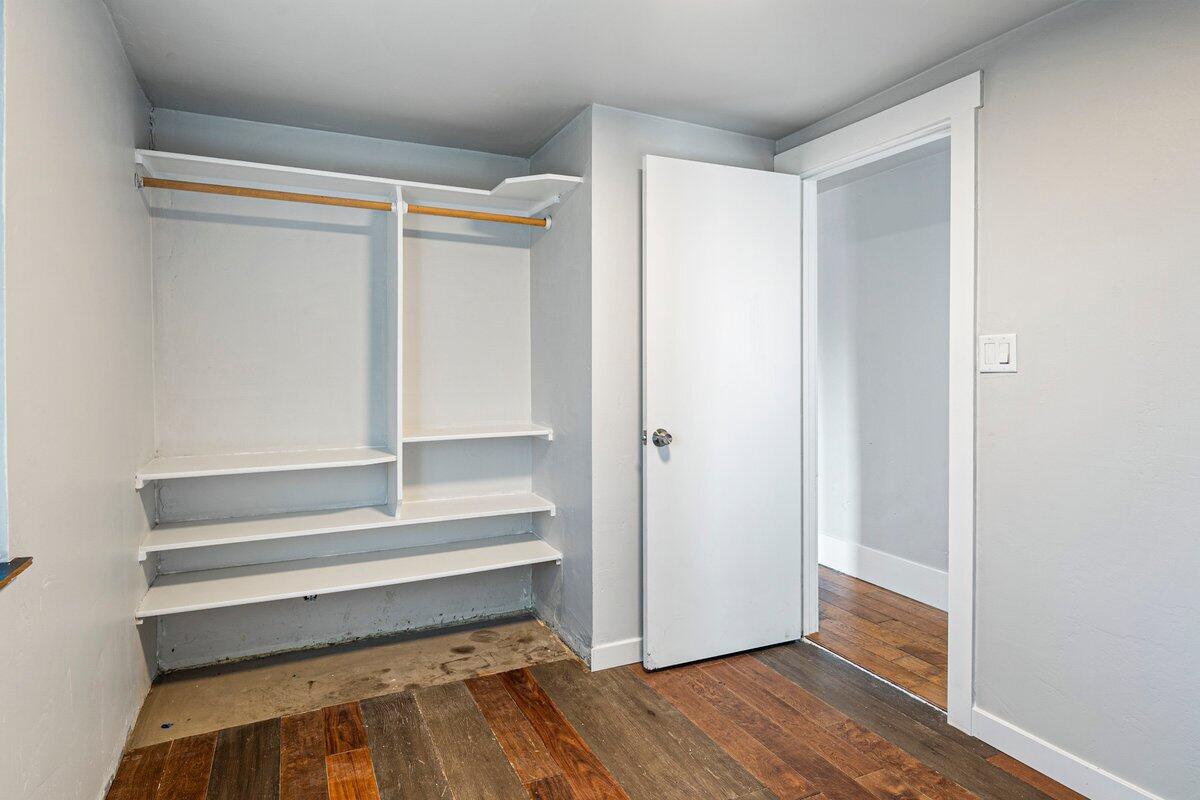 64900 Hunnell Road Bend, OR 97703 - Photo 14 of 22 Bedroom 2