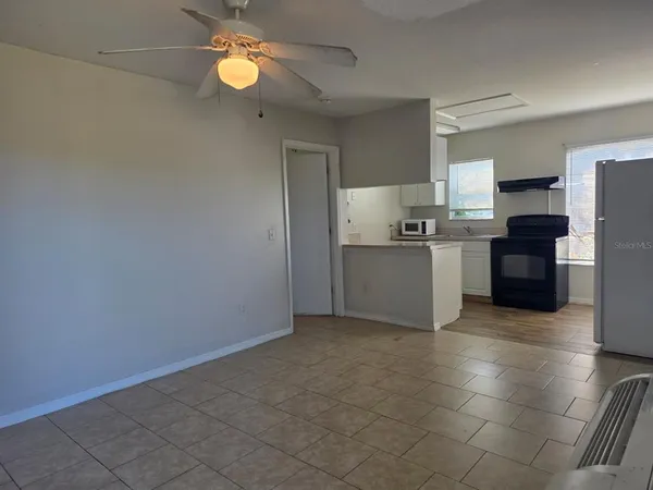 $1,200 | 609 Caribbean Drive, Unit B, Davenport, FL 33897