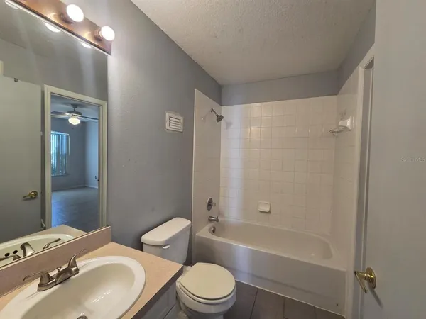 $1,200 | 609 Caribbean Drive, Unit B, Davenport, FL 33897