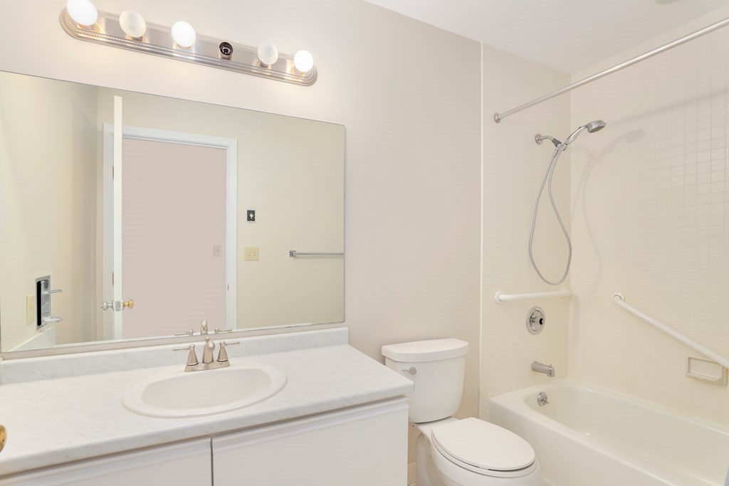 10 Preacher Road, Unit 10 Milton, MA 02186 - Photo 14 of 21 Gallery Image 14
