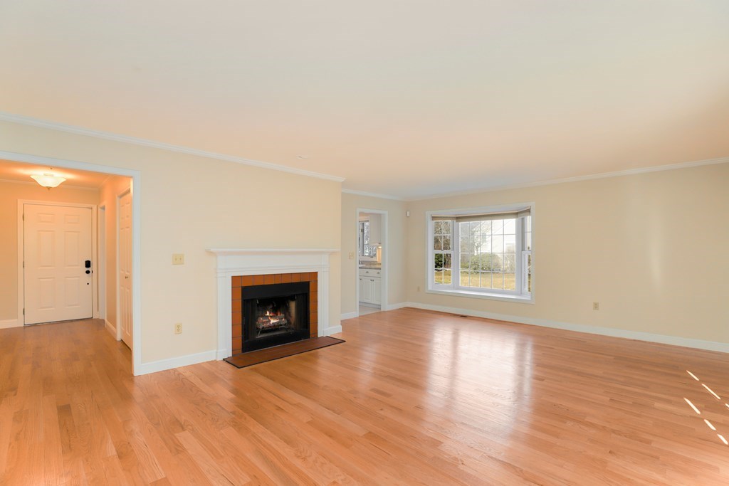 10 Preacher Road, Unit 10 Milton, MA 02186 - Photo 4 of 21 Gallery Image 4