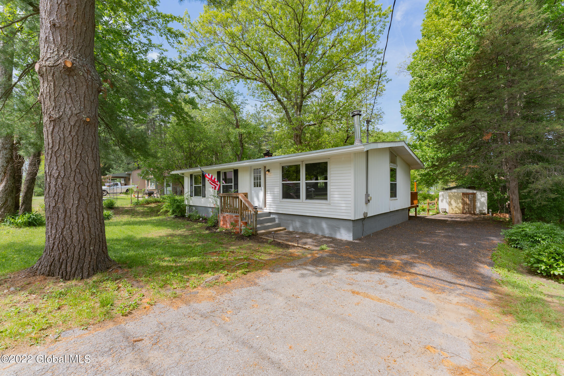 332 Stone Church Road Ballston Spa, NY 12020 - Photo 2 of 32 332 Stone Church Rd Ballston Spa NY mls-