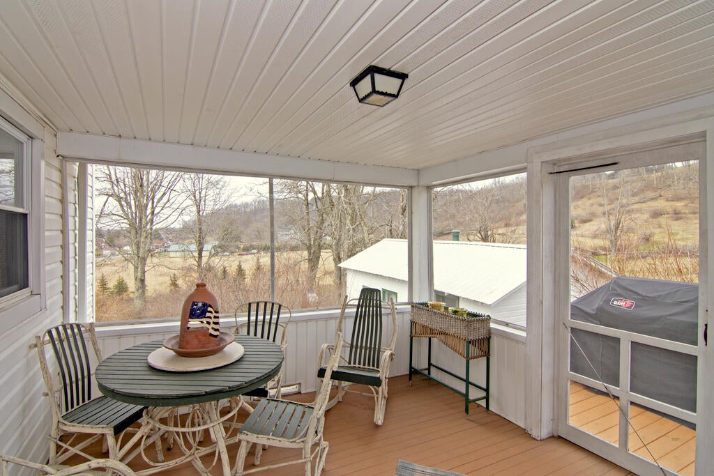21717 Beckley Road Flat Top, WV 25841 - Photo 11 of 34 Gallery Image 11