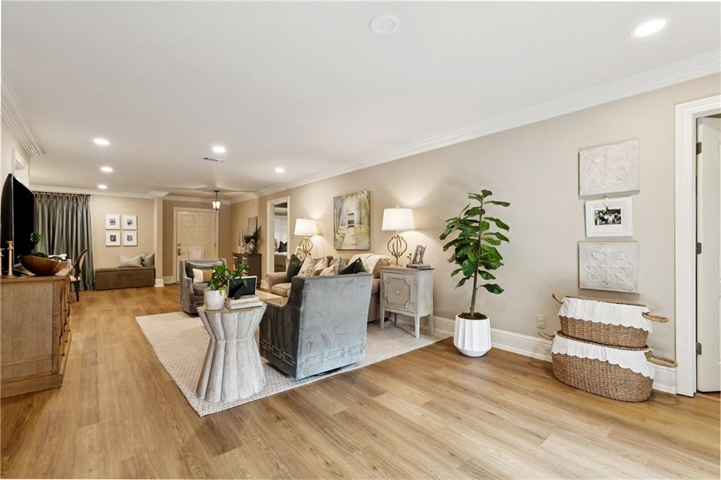 2917 North Labarre Road Metairie, LA 70002 - Photo 4 of 19 Gallery Image 4