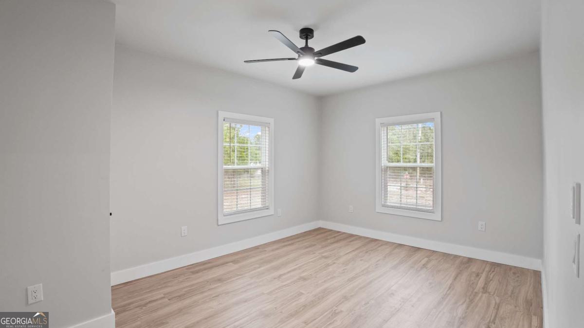 2021 Sparrow Lane Blackshear, GA 31516 - Photo 34 of 36