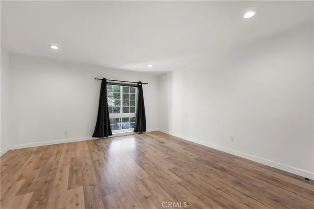 $7,450 | 4121 Picasso Avenue, Woodland Hills, CA 91364