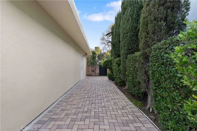 $7,450 | 4121 Picasso Avenue, Woodland Hills, CA 91364