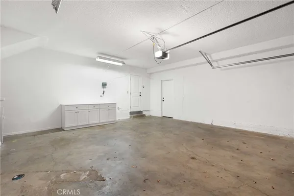 $6,995 | 4121 Picasso Avenue, Woodland Hills, CA 91364