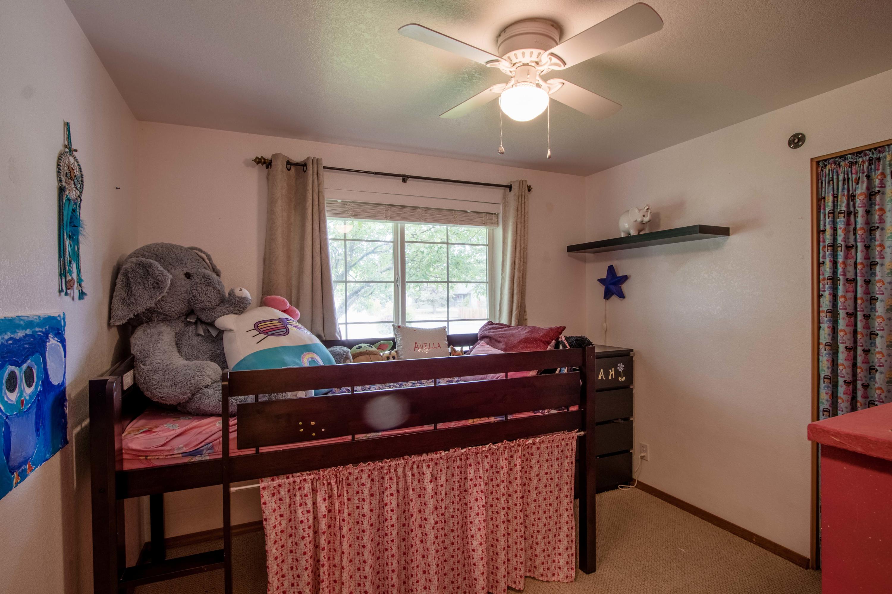 2880 Northeast Baroness Place Bend, OR 97701 - Photo 15 of 24 Bedroom #1