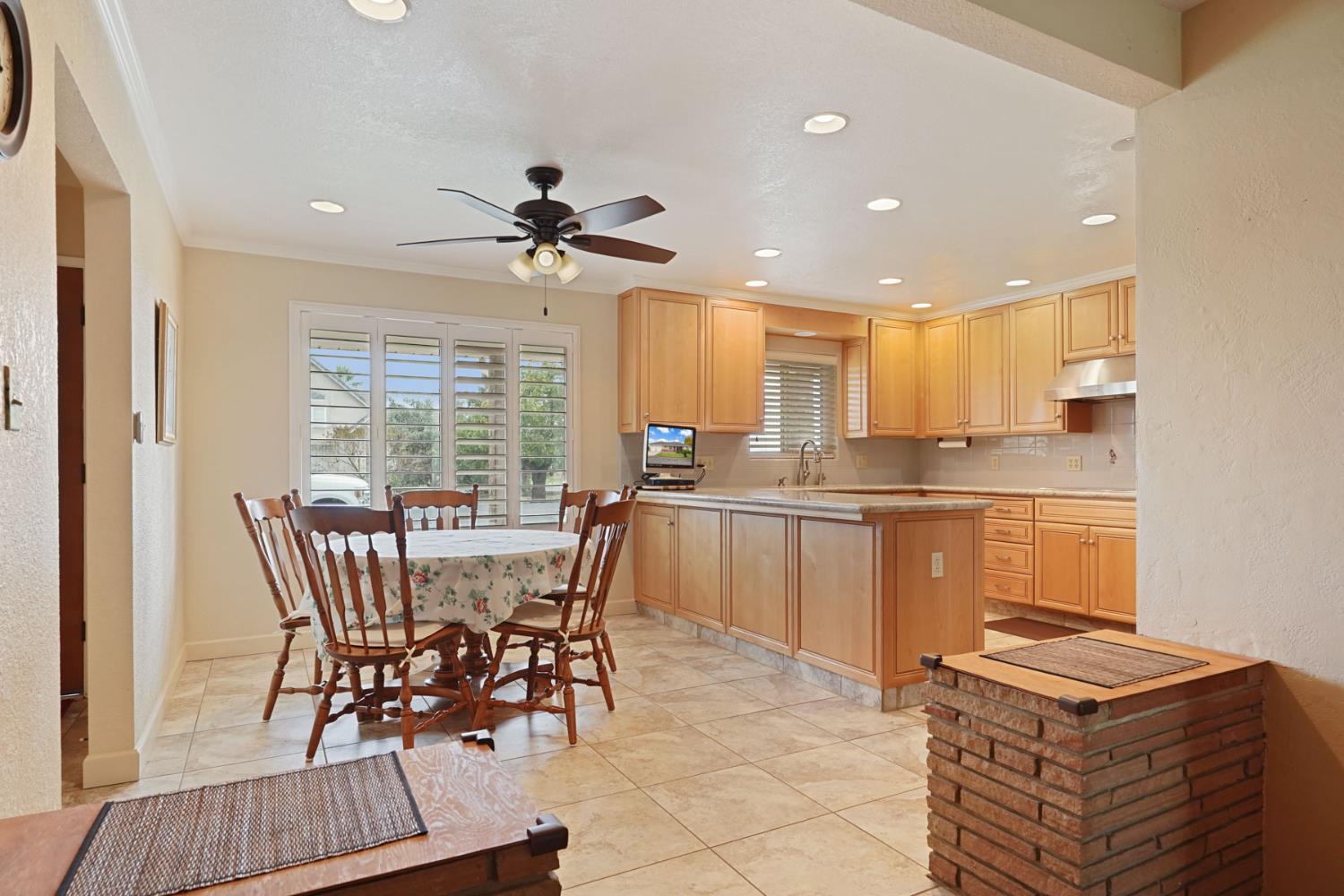 14235 Vintage Road Lodi, CA 95240 - Photo 28 of 61