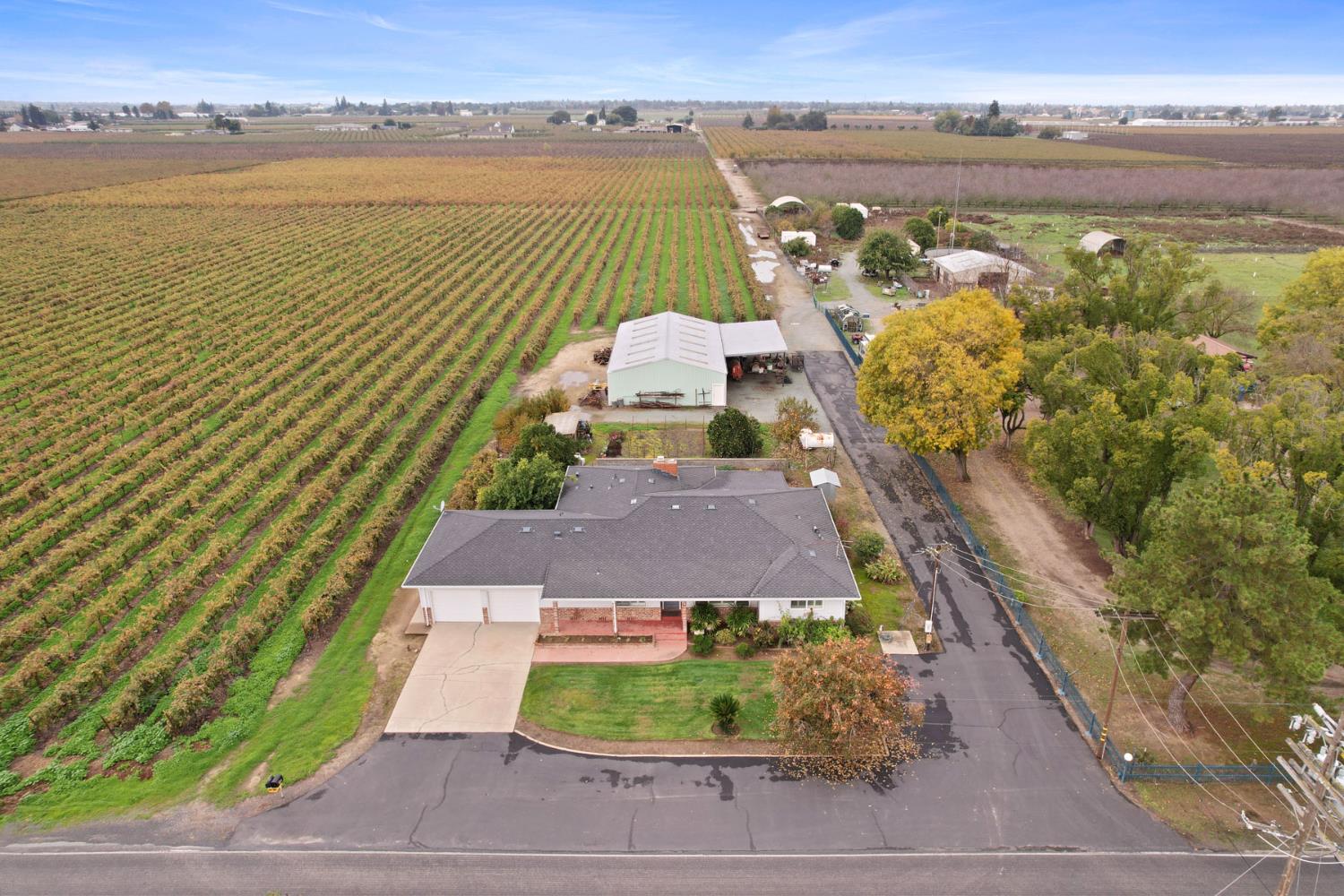 14235 Vintage Road Lodi, CA 95240 - Photo 6 of 61