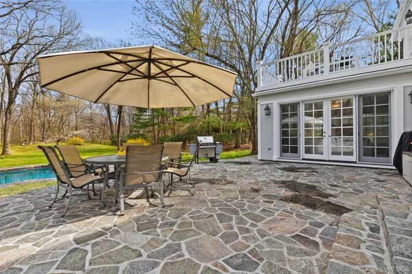$1,295,000 | 137 Old Stone Hill Road, Pound Ridge, NY 10576