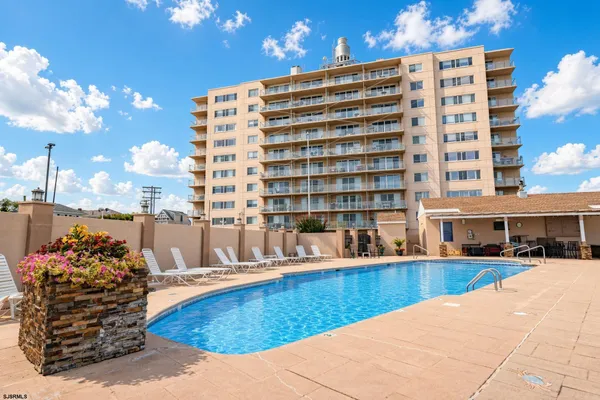 $439,000 | 6101 Monmouth Avenue, Unit 112, Ventnor City, NJ 08406