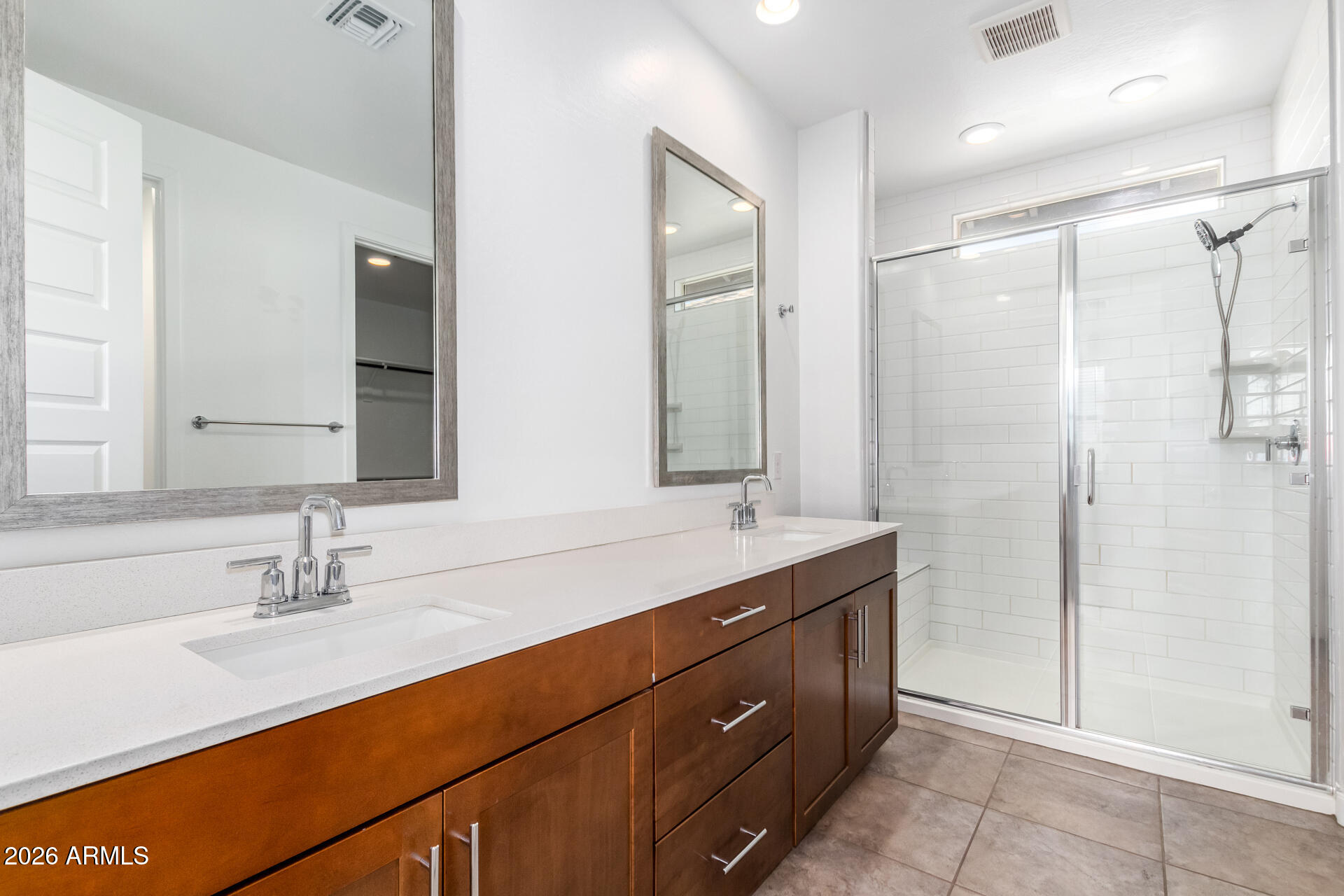 9120 West Roma Avenue Phoenix, AZ 85037 - Photo 27 of 49 0040-40 - Roma