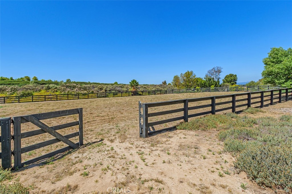 35820 Pauba Road Temecula, CA 92592 - Photo 30 of 43