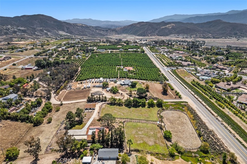 35820 Pauba Road Temecula, CA 92592 - Photo 8 of 43