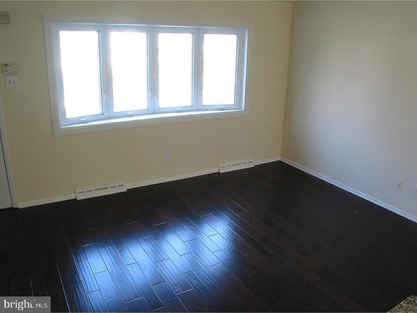 6 Heritage Road Marlton, NJ 08053 - Photo 9 of 24 Living Room