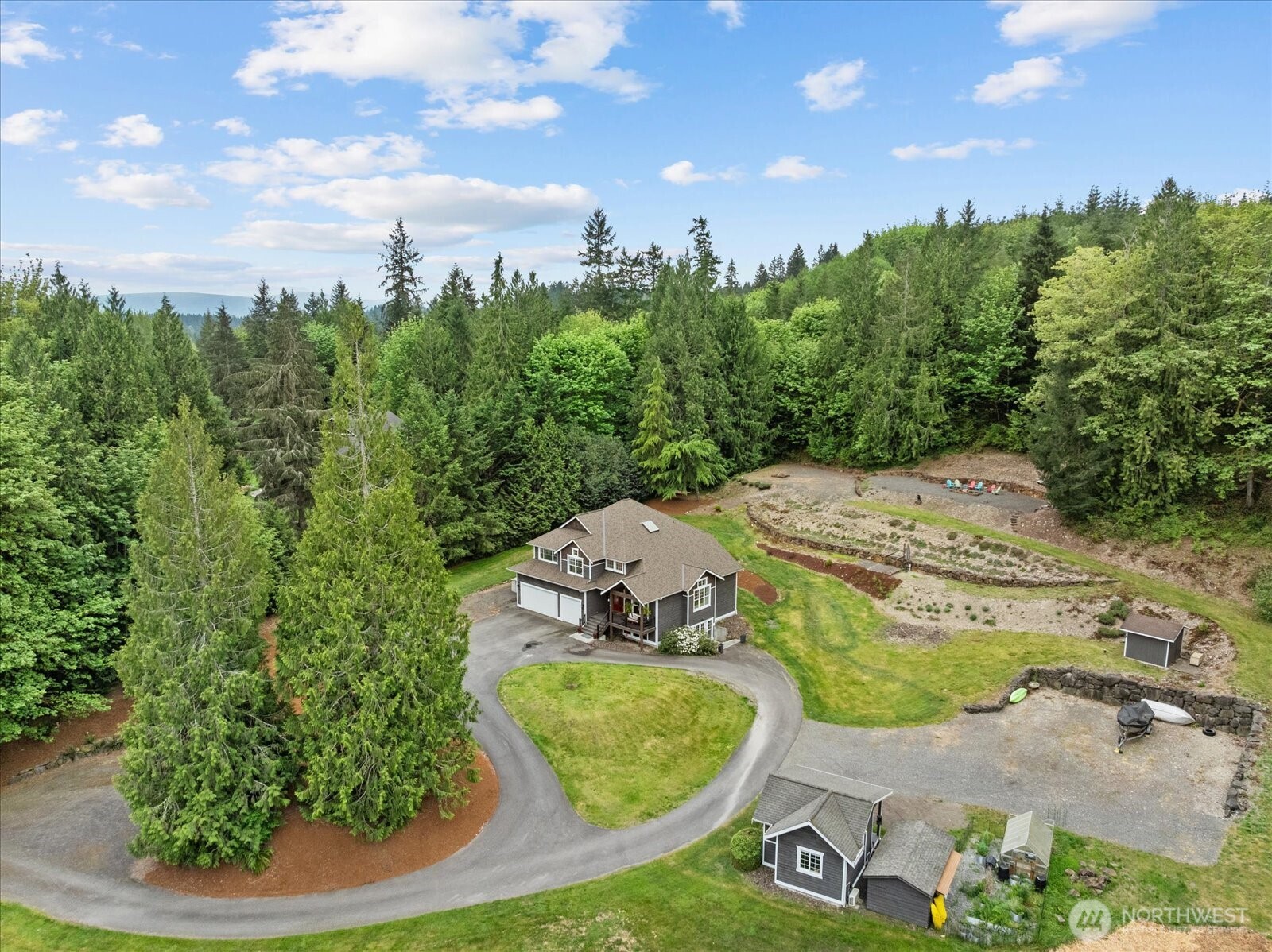 4625 Tolt River Road Northeast Carnation, WA 98014 - Photo 2 of 40