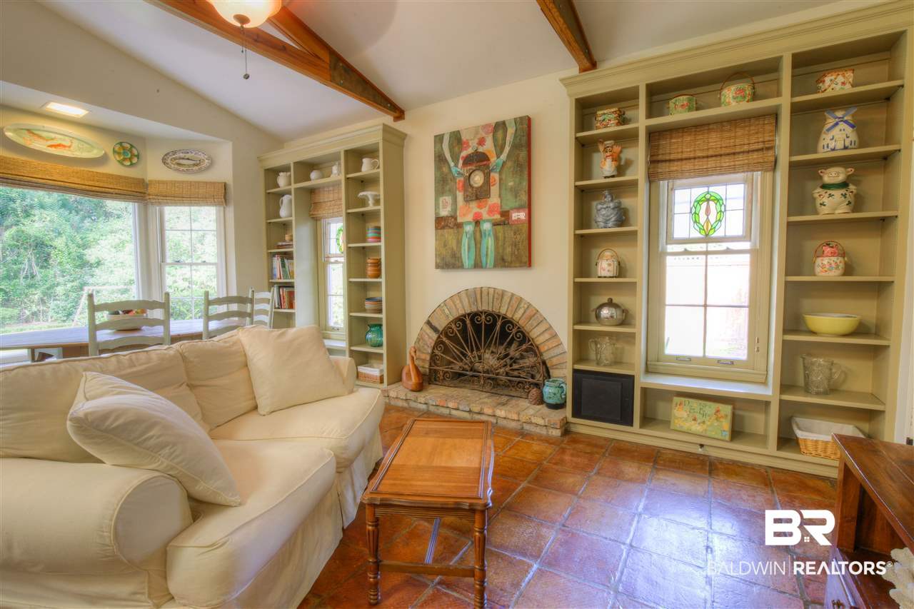 55 North Summit Street Fairhope, AL 36532 - Photo 10 of 40