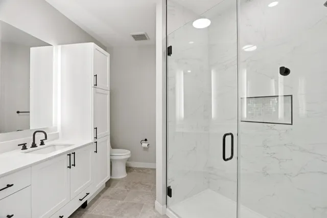 $5,500 | 18 Artisan Drive, Unit 402, Salem, NH 03079