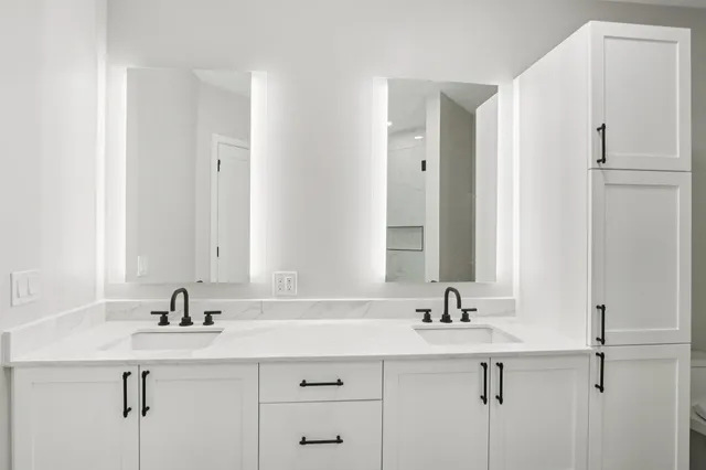 $5,500 | 18 Artisan Drive, Unit 402, Salem, NH 03079