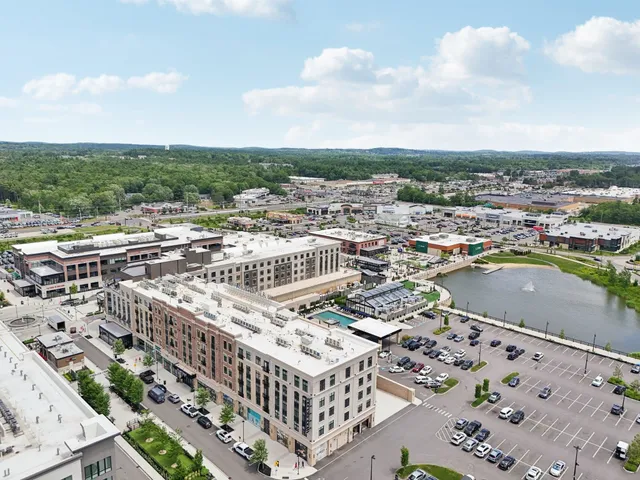 $5,500 | 18 Artisan Drive, Unit 402, Salem, NH 03079