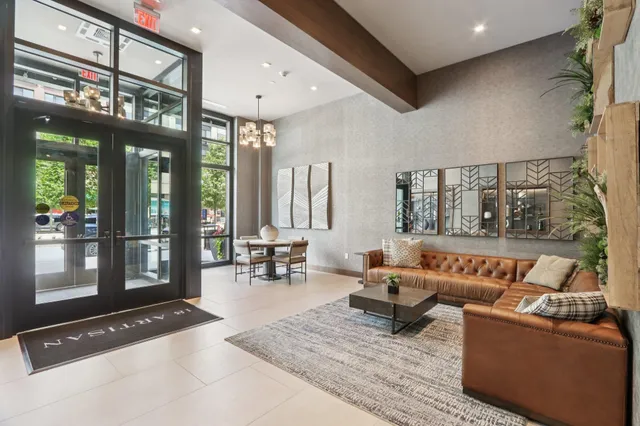 $5,500 | 18 Artisan Drive, Unit 402, Salem, NH 03079