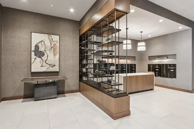 $5,500 | 18 Artisan Drive, Unit 402, Salem, NH 03079