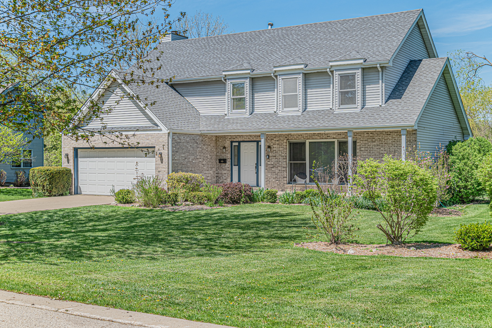 382 Beverly Road Barrington, IL 60010 - Photo 1 of 40 Gallery Image 1