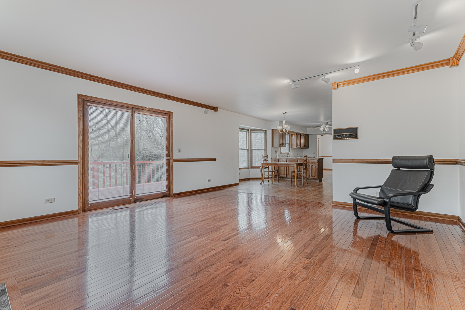 382 Beverly Road Barrington, IL 60010 - Photo 15 of 40 Gallery Image 15