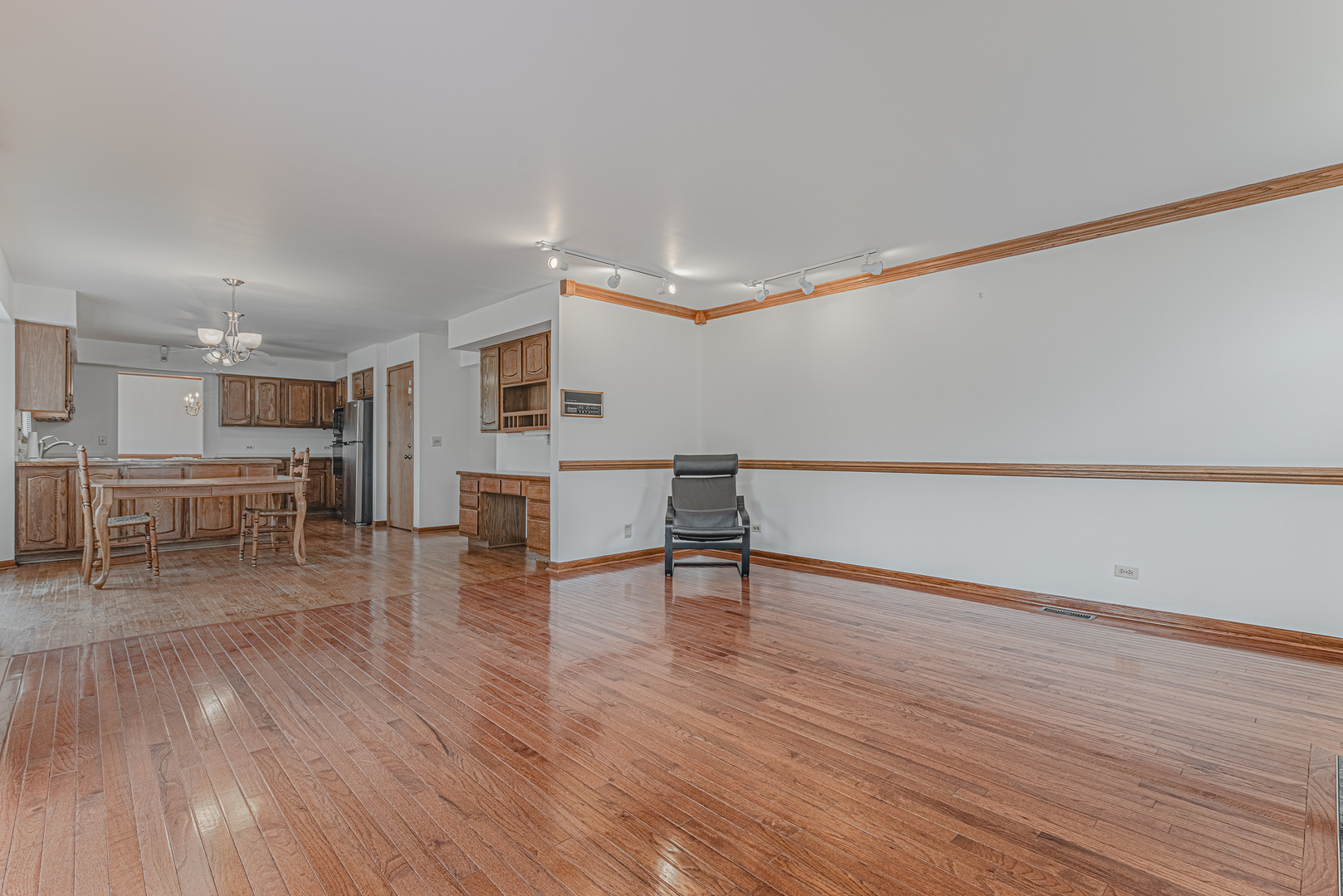 382 Beverly Road Barrington, IL 60010 - Photo 16 of 40 Gallery Image 16