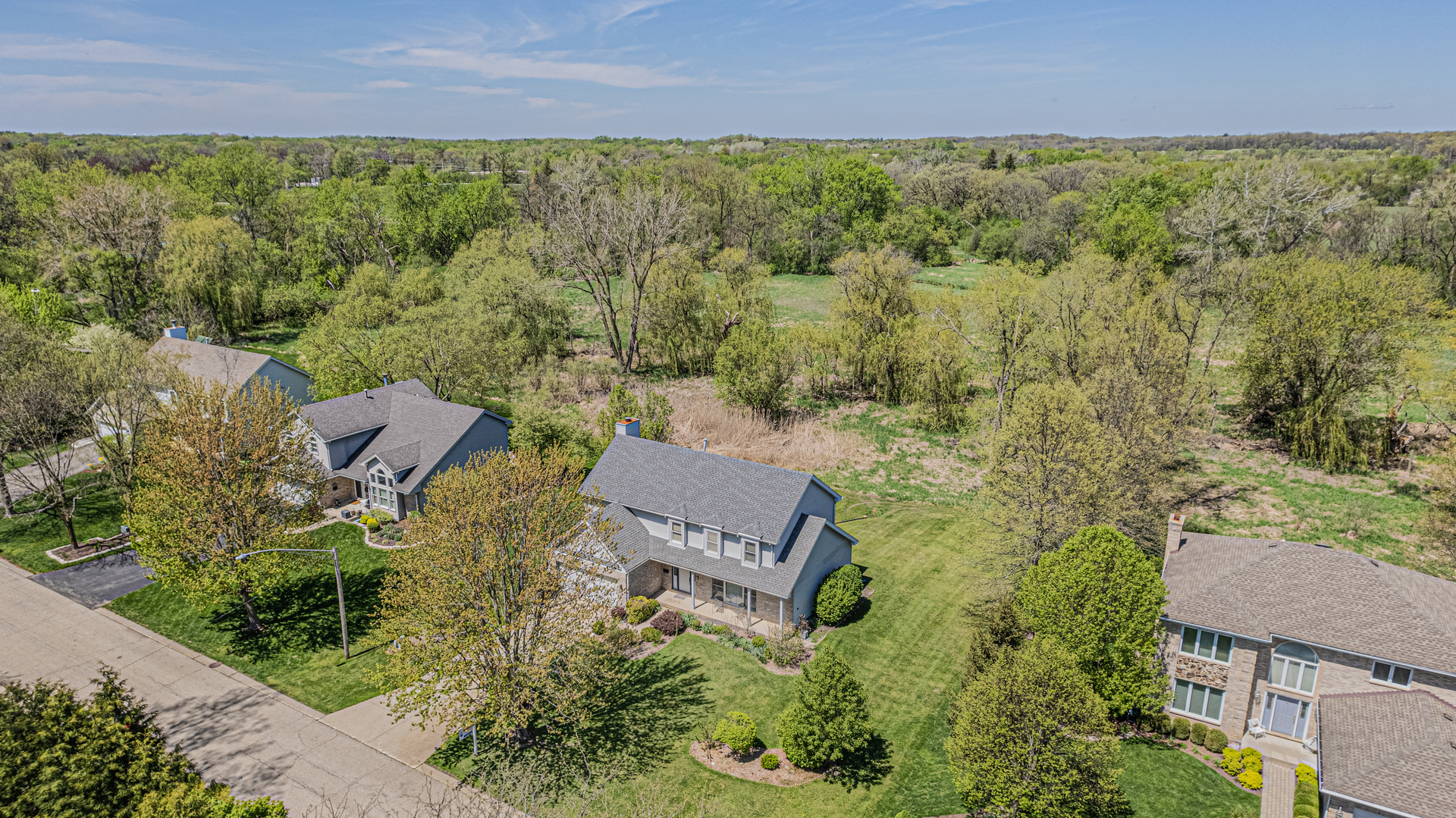 382 Beverly Road Barrington, IL 60010 - Photo 2 of 40 Gallery Image 2