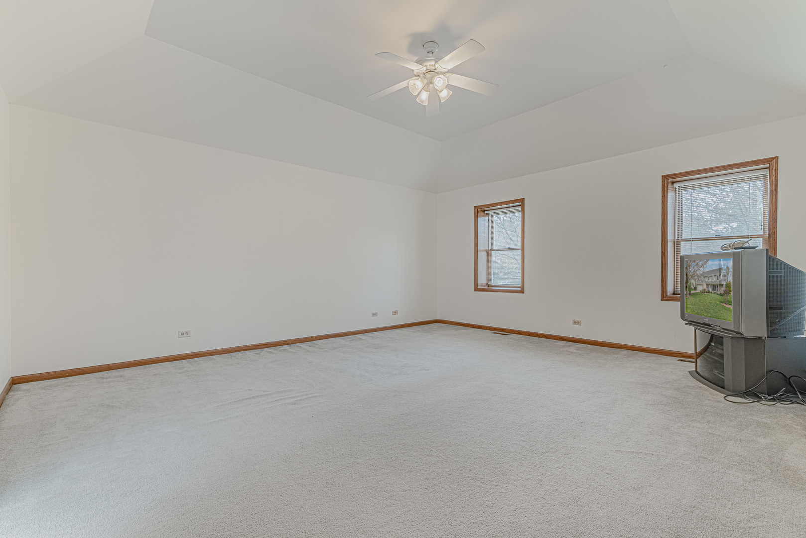 382 Beverly Road Barrington, IL 60010 - Photo 21 of 40 Gallery Image 21