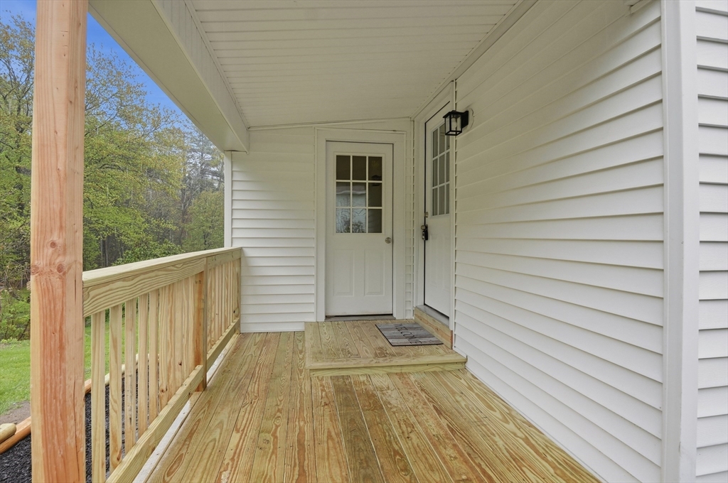 5 Russell Avenue Ashburnham, MA 01430 - Photo 31 of 33