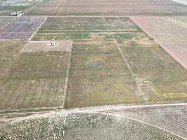 a view of a outdoor space