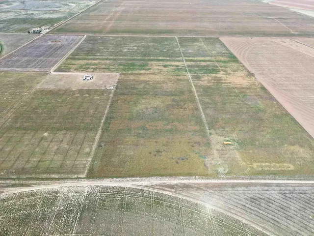a view of a tennis court