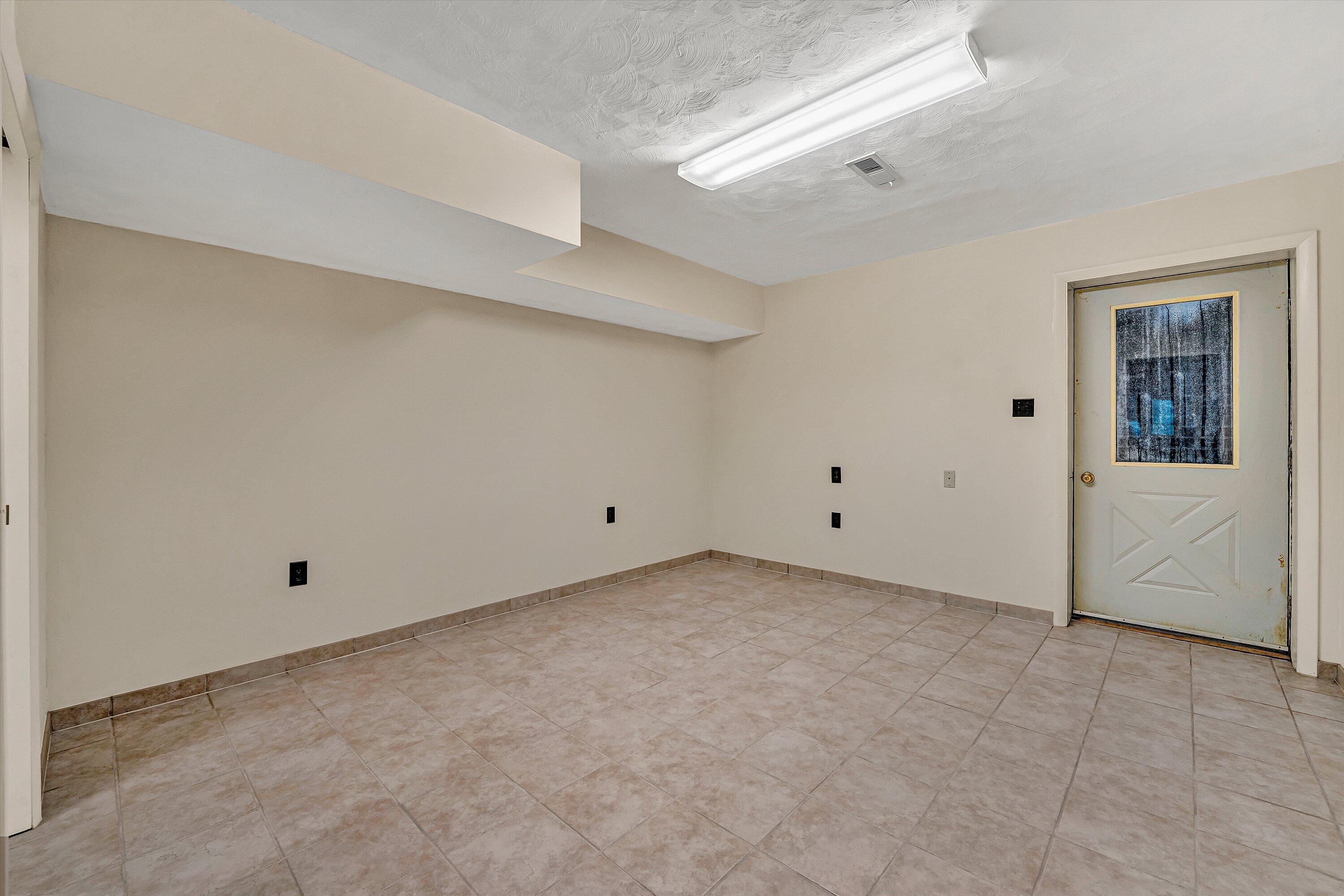 211 Wilderness Way Moneta, VA 24121 - Photo 30 of 41 27-SGP-58