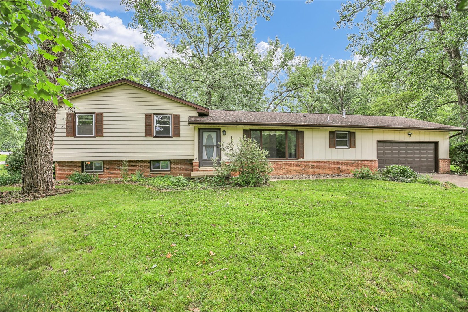 1106 Riverside Court Mahomet, IL 61853 - Photo 1 of 46 Gallery Image 1