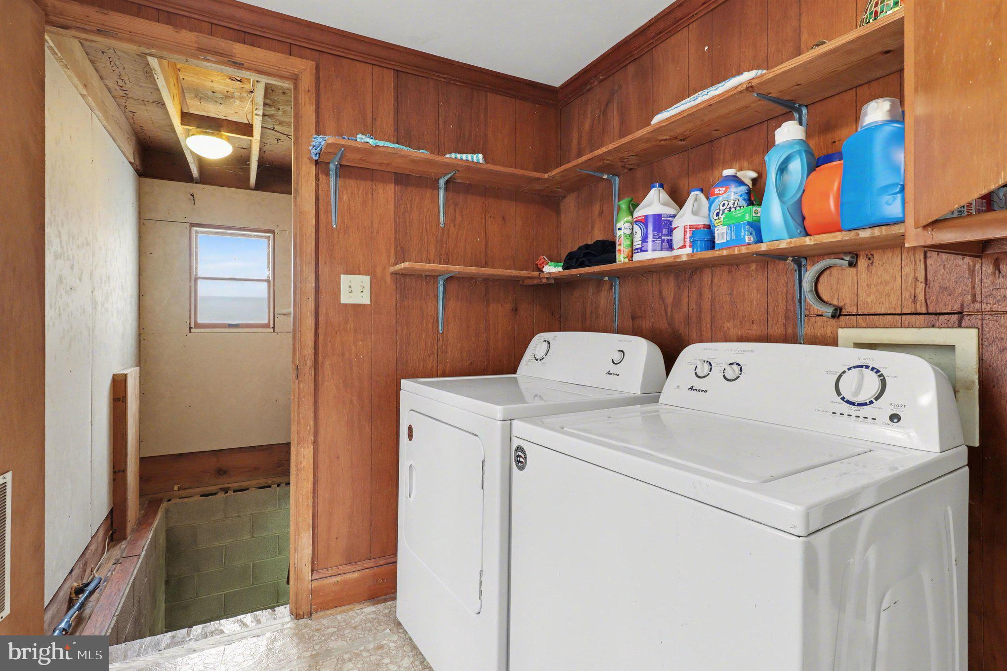 306 Jones Creek Road Warsaw, VA 22572 - Photo 29 of 40 Laundry room on main level, near the kitchen