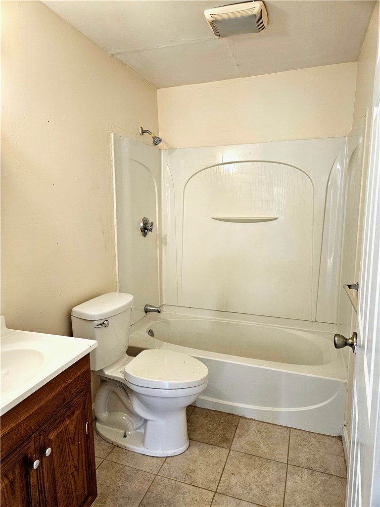 26 Inkerman Street Providence, RI 02908 - Photo 20 of 45 2nd floor