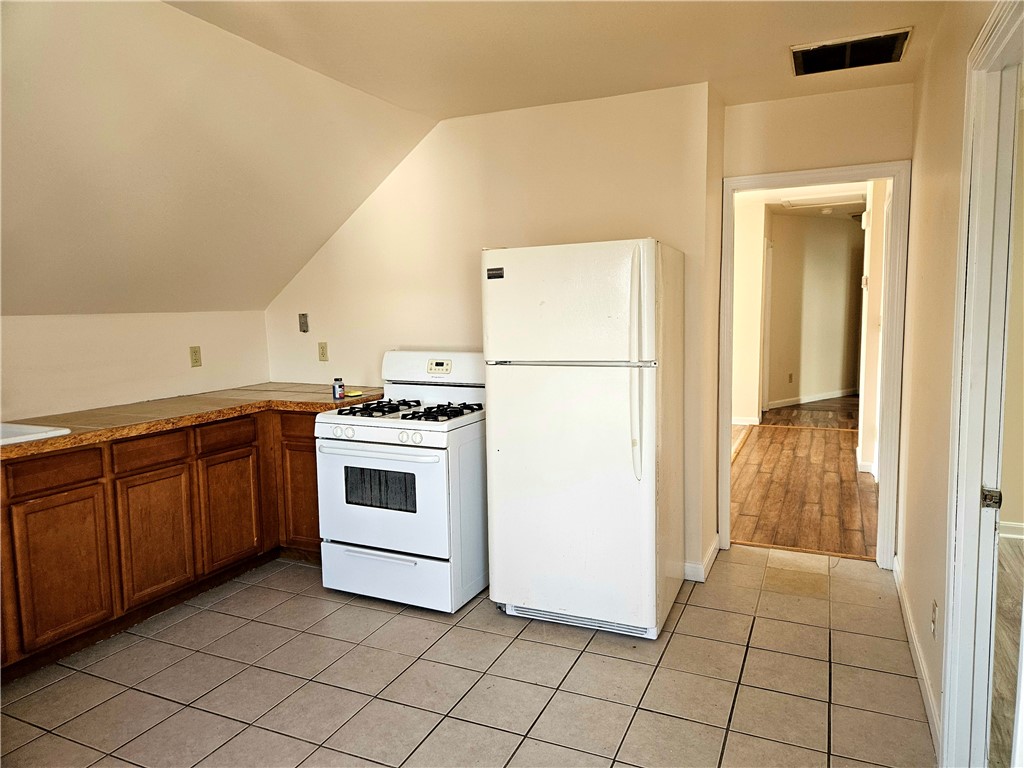 26 Inkerman Street Providence, RI 02908 - Photo 35 of 45 3rd Floor